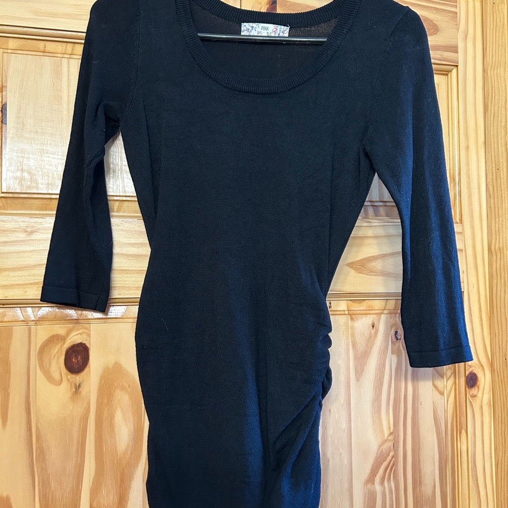 Black 3/4 Sleeve Sweater